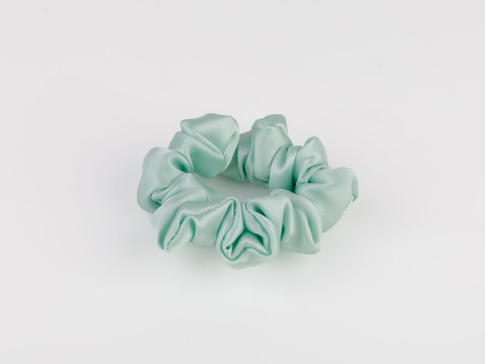 Natural Silk Hair Band Green Gang 1pc - Image 3
